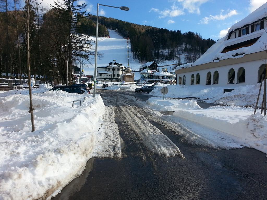 Pension Central Semmering Rum bild